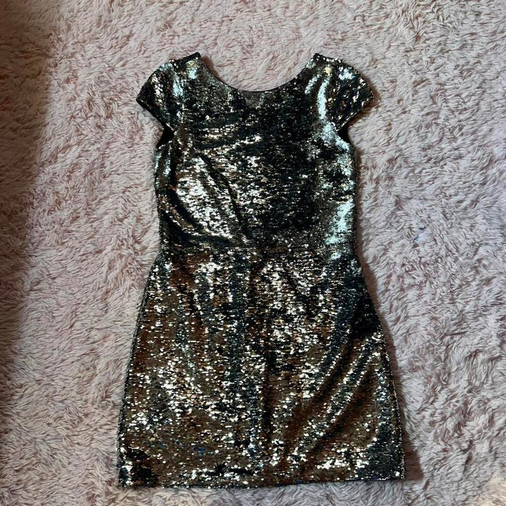 Vince Camuto Flip Sequin Glamour Party Sparkle Maximalist Dopamine Formal Dress